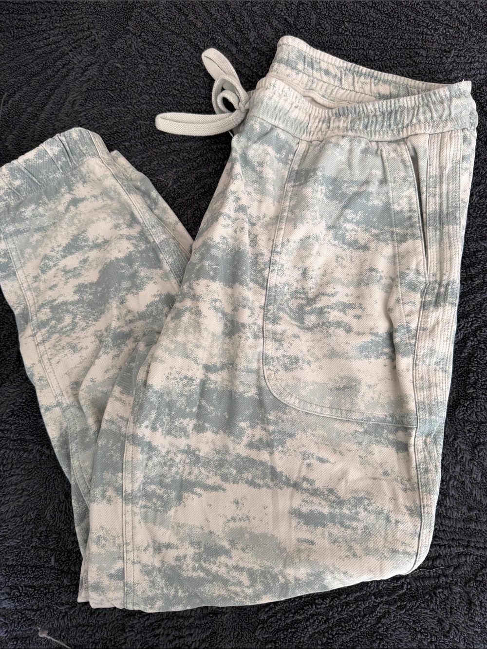Athleta women’s Tie-Dye Jogger Pants - Light green & Cream
